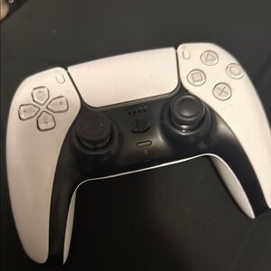 PlayStation DualSense® Wireless Controller - White